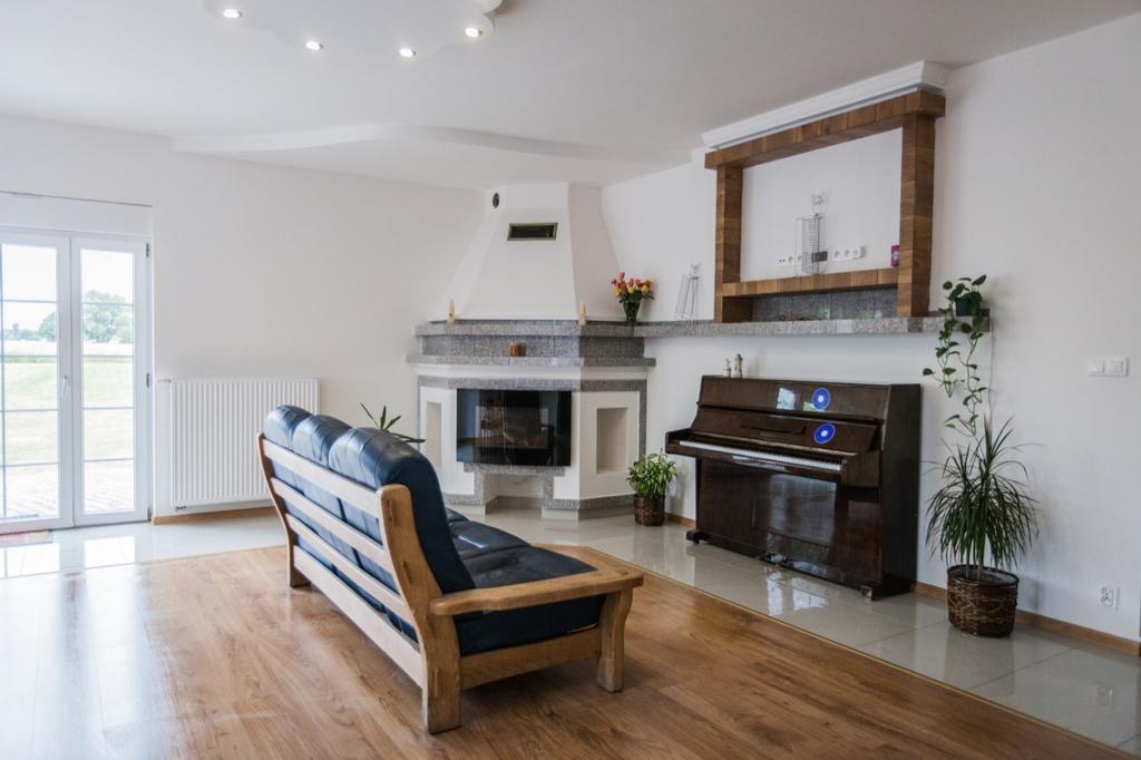 Dworek Poznan Bed & Breakfast Dış mekan fotoğraf