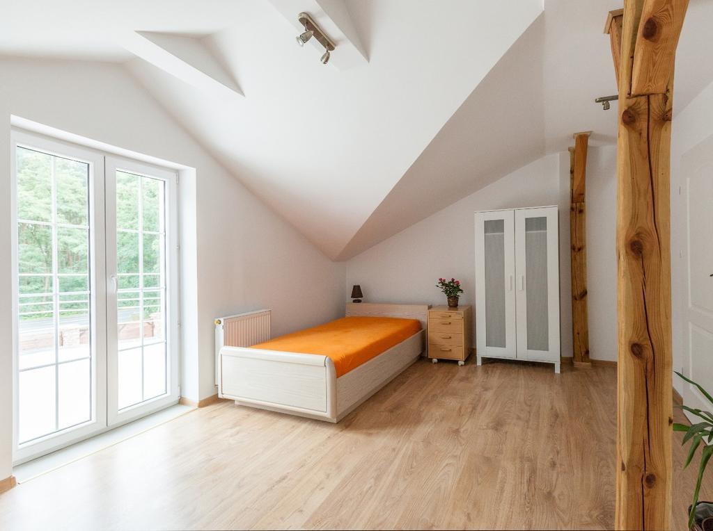 Dworek Poznan Bed & Breakfast Dış mekan fotoğraf
